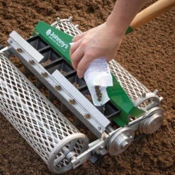 Six-Row Seeder, Second Edition -Sowing And Seeds Shop 06758 03 six row