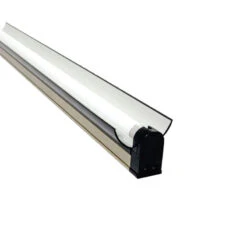 SunBlaster T5HO Strip Light With NanoTech Reflector – 24"