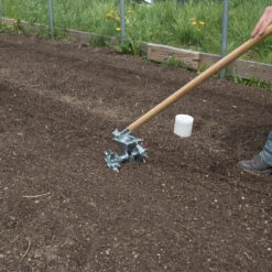 One-Row Pinpoint Seeder -Sowing And Seeds Shop 09284 03 one row seeder