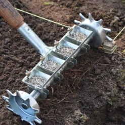 Four-Row Pinpoint Seeder